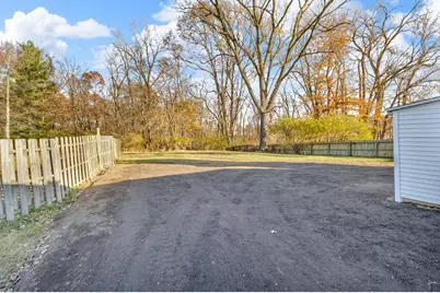 323 Sycamore Street, Jackson, MI 49202 - Photo 31