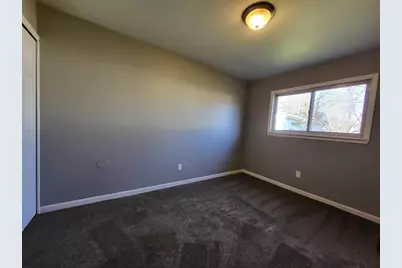 21813 Rosedale Street, Saint Clair Shores, MI 48080 - Photo 11