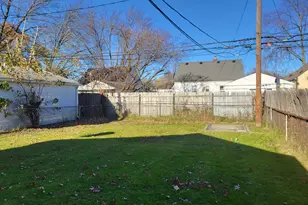 21813 Rosedale St, Saint Clair Shores, MI 48080 - Photo 5