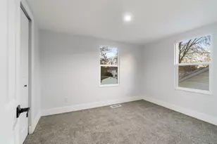 317 Orange St, Jackson, MI 49202 - Photo 27