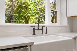 713 N Shore Dr, Holland, MI 49424 - Photo 17