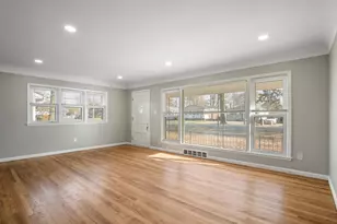 5854 Syracuse St, Taylor, MI 48180 - Photo 9