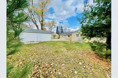 2547 Empire Drive, West Bloomfield, MI 48324 - Photo 25