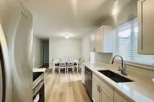 2547 Empire Dr, West Bloomfield, MI 48324 - Photo 5