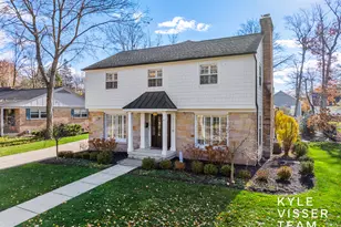 2730 Oakwood Dr SE, East Grand Rapids, MI 49506 - Photo 3