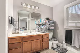 3042 W Crystal Waters Dr, Holland, MI 49424 - Photo 9