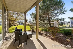 1387 W Harbour Towne Cir, Muskegon, MI 49441 - Photo 7