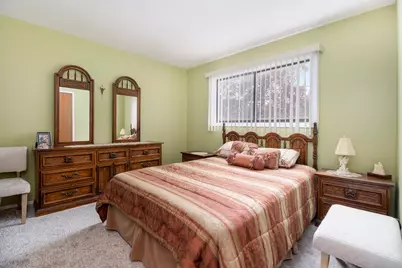 30882 Leelane Street, Farmington Hills, MI 48336 - Photo 19