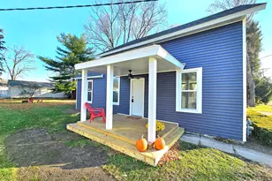 104 W Hotchin Ave, White Pigeon, MI 49099 - Photo 3