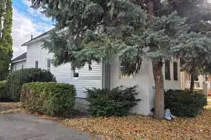 1113 S Grant St, Bay City, MI 48708 - Photo 3