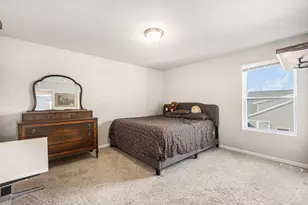 6880 High Meadow Dr, Hudsonville, MI 49426 - Photo 13