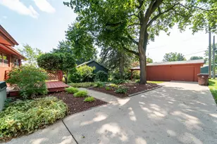 827 Westwood Ave, Ann Arbor, MI 48103 - Photo 5