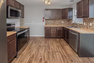 5918 Cheshire St, Portage, MI 49002 - Photo 9