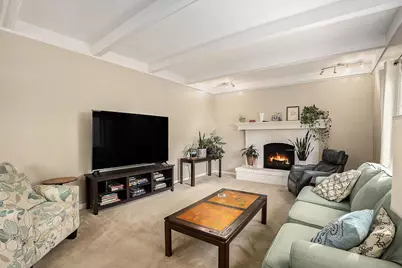 1015 Lancelot Drive, Muskegon, MI 49445 - Photo 9