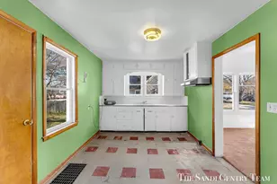 317 Elliott Ave, Grand Haven, MI 49417 - Photo 19