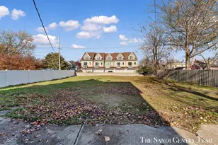 317 Elliott Ave, Grand Haven, MI 49417 - Photo 37