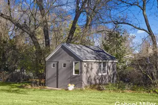 2444 Irene Ave SE, Grand Rapids, MI 49546 - Photo 5