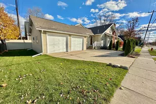 992 Palmer, Plymouth, MI 48170 - Photo 3