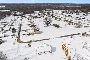 7642 Cinnamon Woods Trail, Kalamazoo, MI 49004 - Photo 37