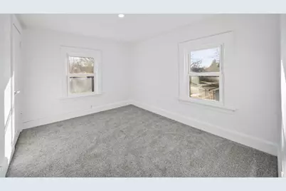 208 Bates Street, Jackson, MI 49202 - Photo 19