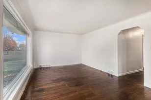 19795 Greydale Ave, Detroit, MI 48219 - Photo 7