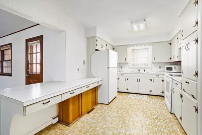 202 Moccasin Street, Buchanan, MI 49107 - Photo 9