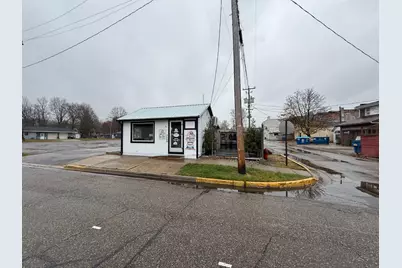 116 E 2nd Street, Lawton, MI 49065 - Photo 17