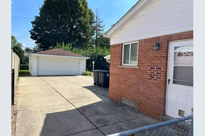 19436 Donna Street, Livonia, MI 48152 - Photo 13