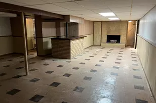 19436 Donna St, Livonia, MI 48152 - Photo 11