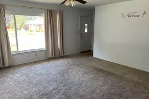 19436 Donna St, Livonia, MI 48152 - Photo 7