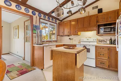 1882 Dillingham Drive, Allegan, MI 49010 - Photo 7