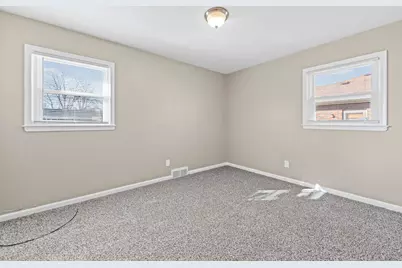 19720 Woodside Street, Harper Woods, MI 48225 - Photo 9