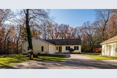 423 Fernwood Lane, Muskegon, MI 49442 - Photo 3