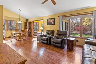 423 Fernwood Ln, Muskegon, MI 49442 - Photo 9
