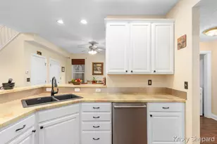 504 Rivers Edge Ln, Portland, MI 48875 - Photo 11