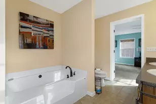 317 Monroe St, South Haven, MI 49090 - Photo 43