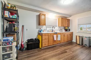 15310 Beech Daly Rd, Taylor, MI 48180 - Photo 5