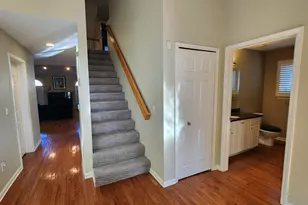 417 Winslow Cir, Commerce Township, MI 48390 - Photo 3