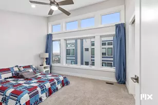 631 Fairview Ave NE, Grand Rapids, MI 49503 - Photo 11