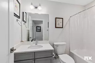 631 Fairview Ave NE, Grand Rapids, MI 49503 - Photo 15