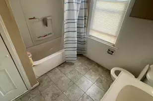 15551 Fordham St, Detroit, MI 48205 - Photo 9