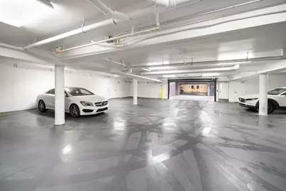 460 W Stadium Boulevard, Ann Arbor, MI 48103 - Photo 5