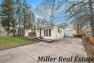 926 N Washington Street, Lowell, MI 49331 - Photo 3