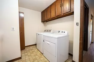 7233 Creeks Bend Dr, West Bloomfield, MI 48322 - Photo 13