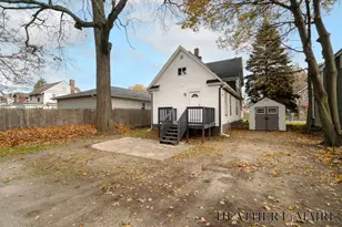 821 College Ave NE, Grand Rapids, MI 49503 - Photo 29