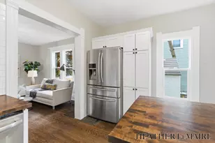 821 College Ave NE, Grand Rapids, MI 49503 - Photo 7