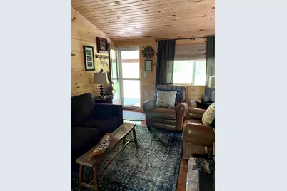 7129 Evergreen Ln, Fennville, MI 49408 - Photo 11