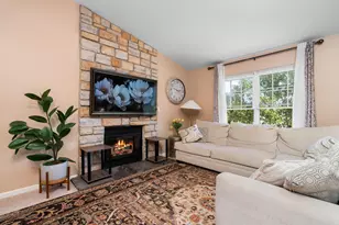 7366 Maplelawn Dr, Ypsilanti, MI 48197 - Photo 7