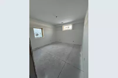 401 Sabine #31 Drive, Muskegon, MI 49442 - Photo 23