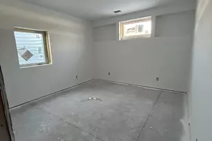 401 Sabine Dr, Muskegon, MI 49442 - Photo 23